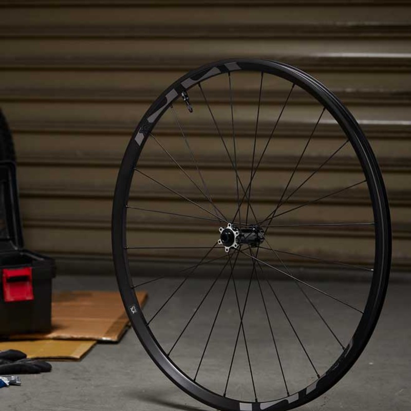 EThirteen XCX Aluminum Gravel Wheels 700c x 24mm 100×12/15mm Front