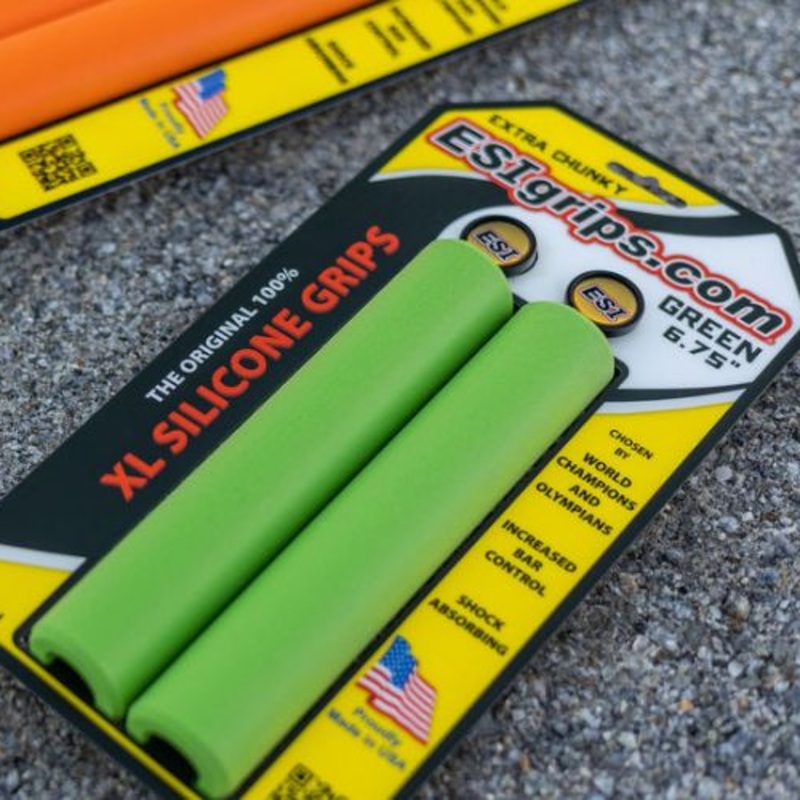 XL 6.75″ Long Grips Black Chunky – 32mm