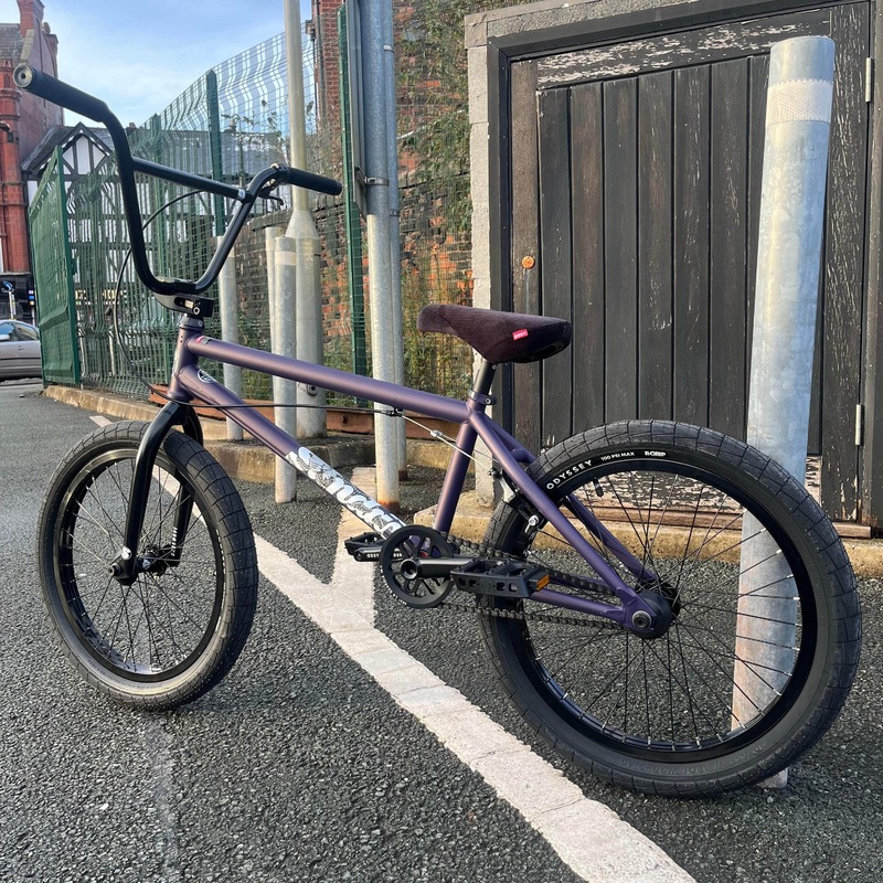 Sunday Darkwave FC Bike 21.25″ LHD Raiford Matte Midnight Purple Matte Midnight Purple 21.25 LHD