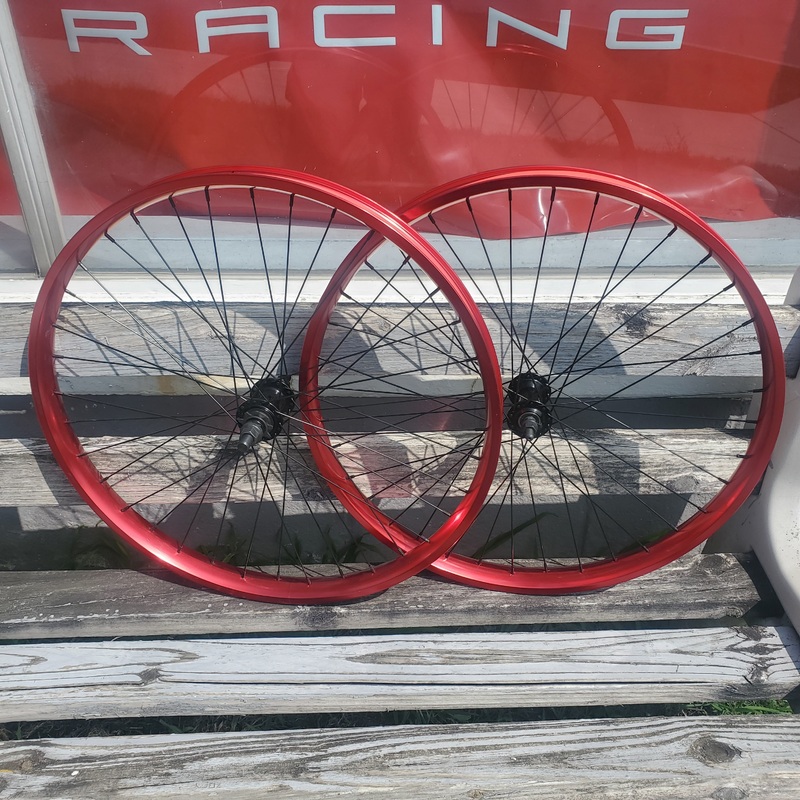 26″ Throne OEM BMX Wheelset (Pair) – 9t RHD – Male – Sealed – Red