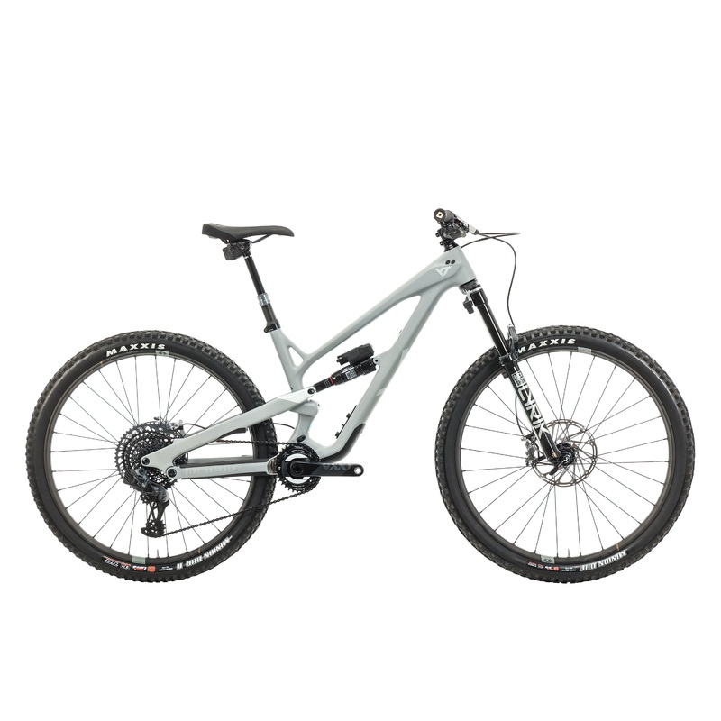YT Jeffsy 29 Uncaged 6 Flight Attendant Mountain Bike – 2022, Medium