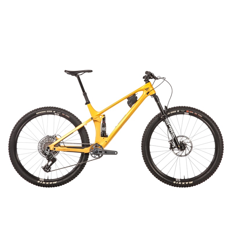 YT IZZO Core 3 Mountain Bike – 2024, Large
