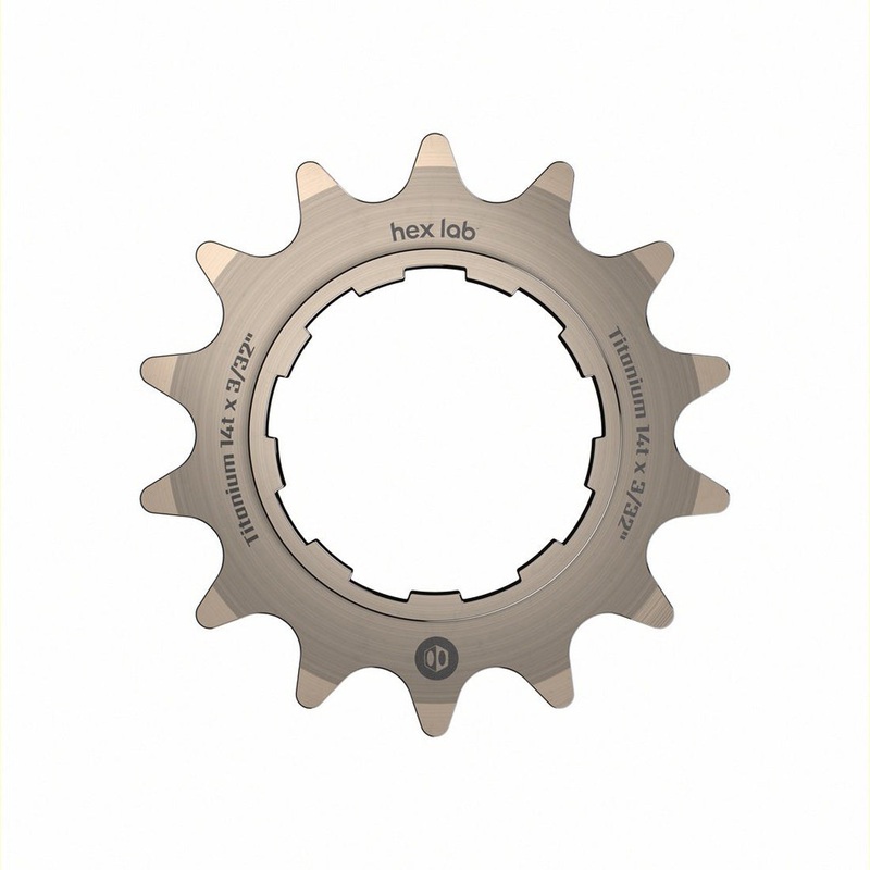 Box Hex Lab 3/32″ Titanium Cog 14T Natural