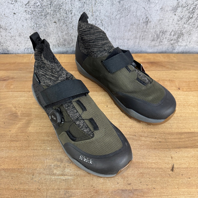 New! Fizik Terra Clima X2 Olive Men’s 42 EU BOA 2-Bolt Cycling Shoes MSRP $190